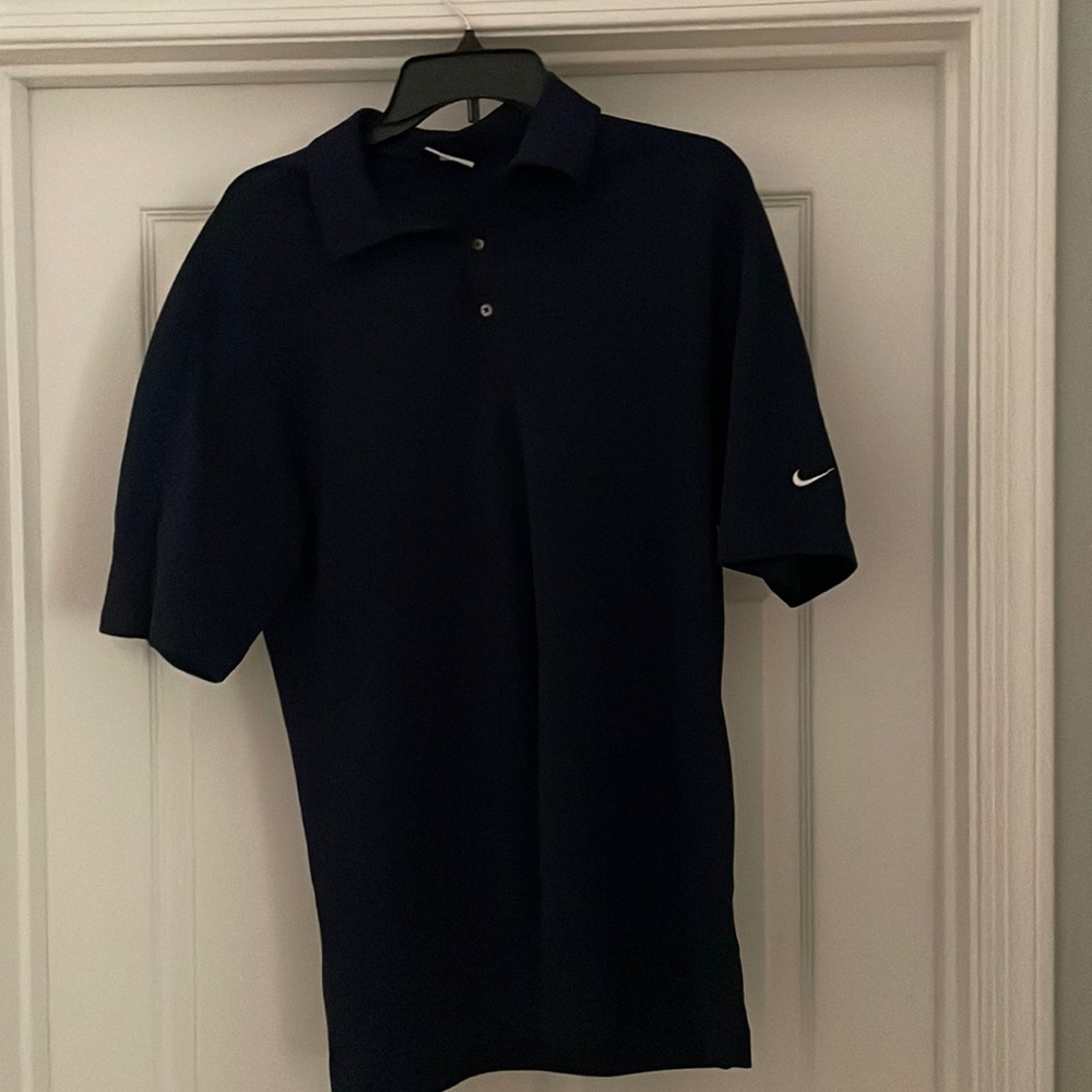 Men’s Nike fit dry golf shirt size large dark blue